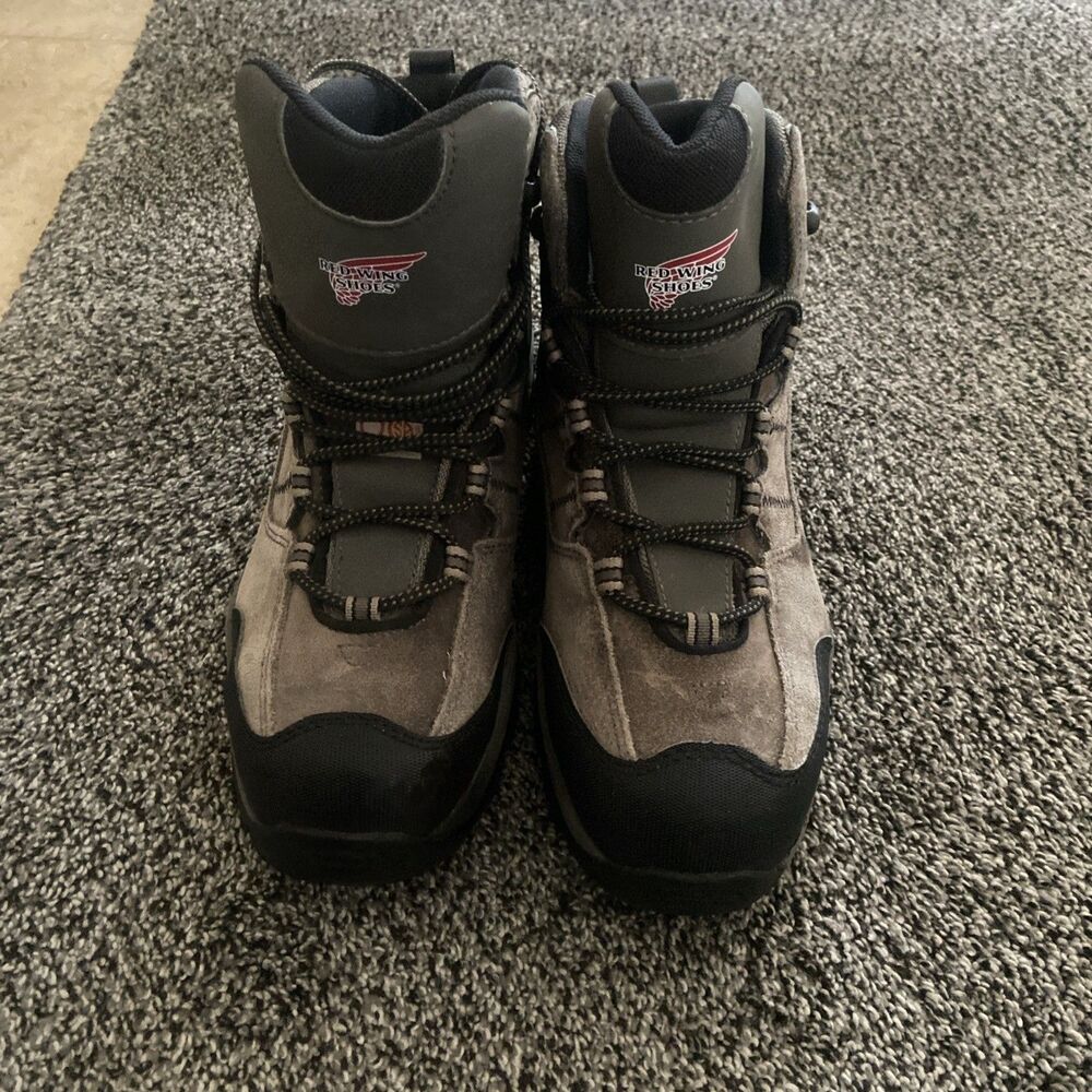 Red Wing Boots TruHiker Men’s Size 9D Waterproof Steel Toe Lugged Sole.